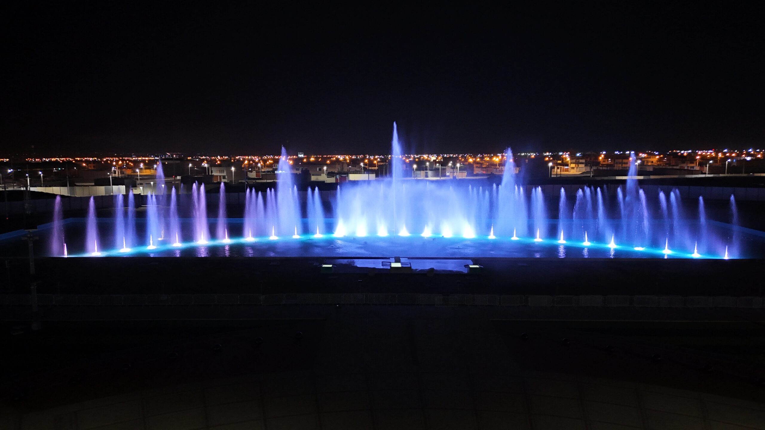 Parque Central - Perú - Fuente Musical 